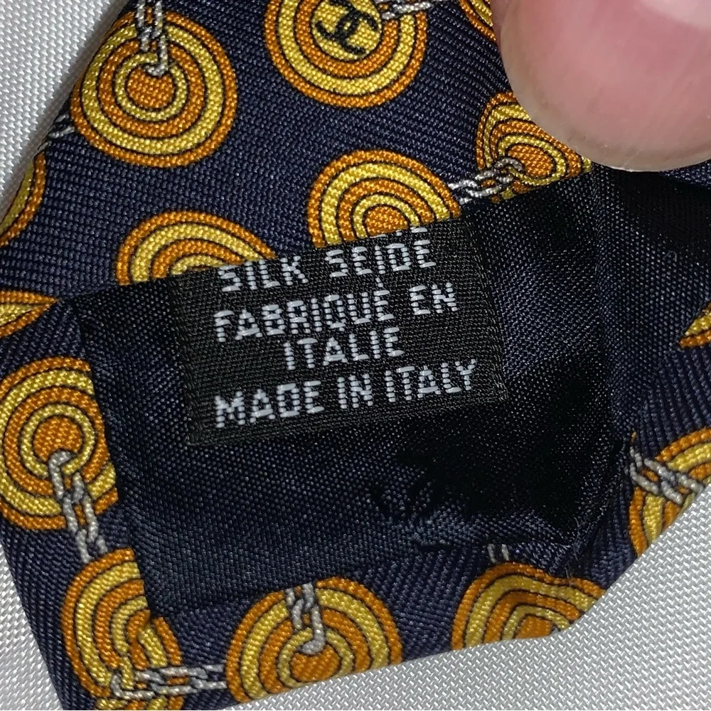 CHANEL navy/golden yellow SILK necktie CRAVAT CC logo CUFFLINK graphic - Picture 5 of 11